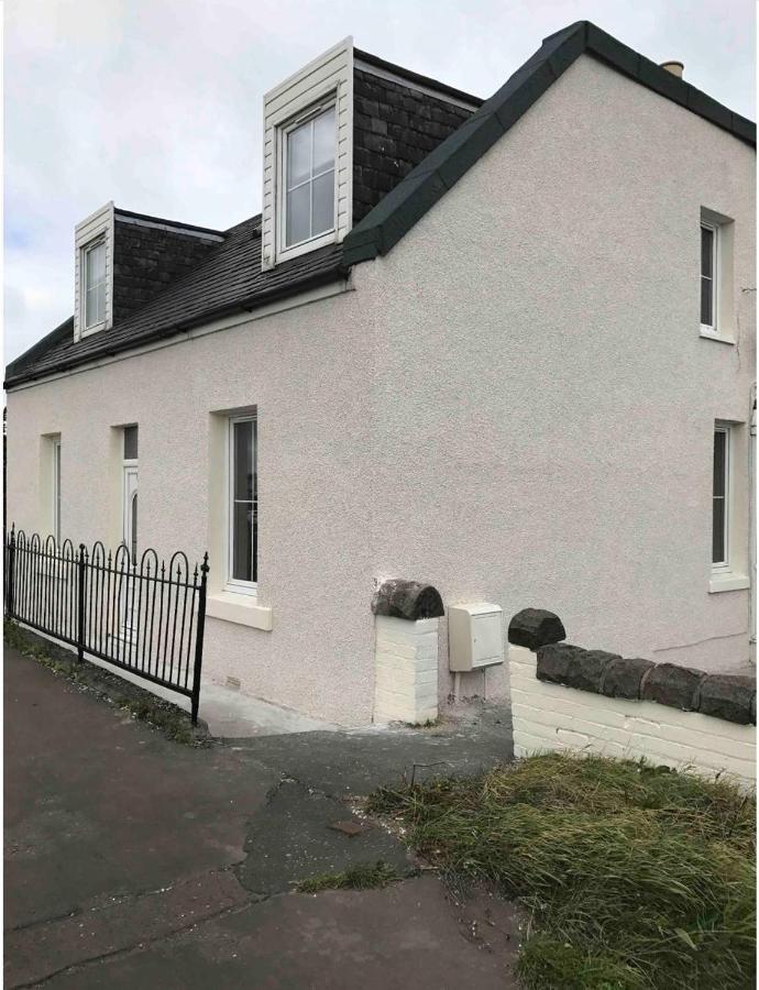 4 Bed Near Airport Hébergement de vacances *