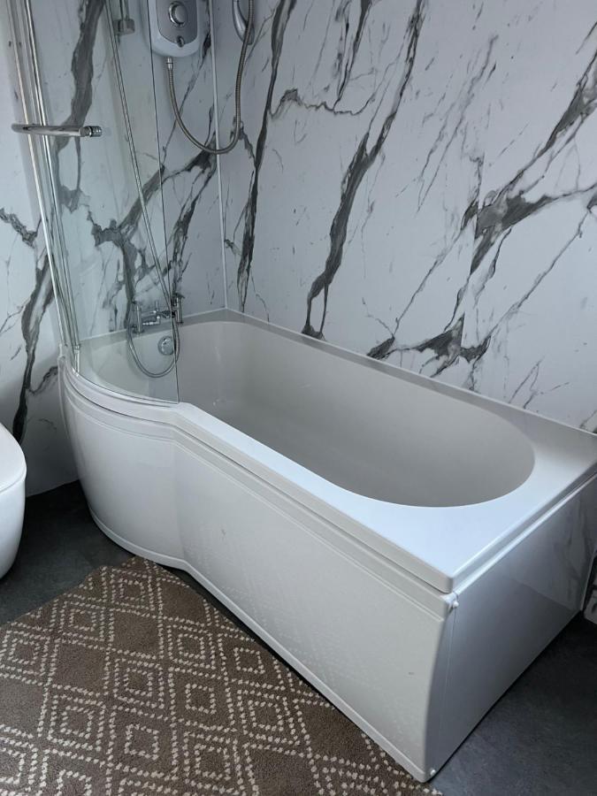 Hébergement de vacances 4 Bed Near Airport