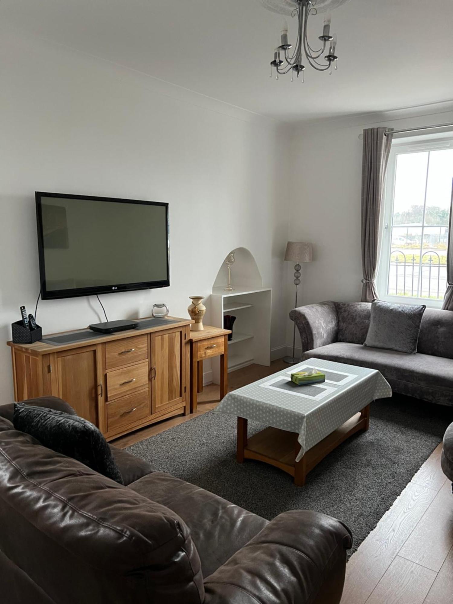 4 Bed Near Airport Hébergement de vacances *