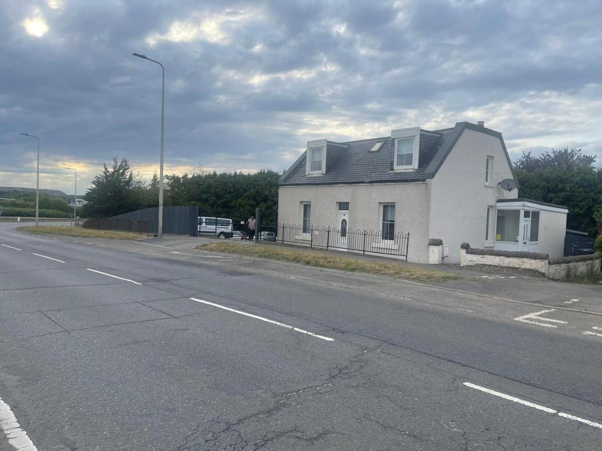 Vakantiehuis 4 Bed Near Airport Edinburgh